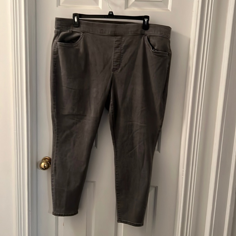 EVERI PULL ON JEANS